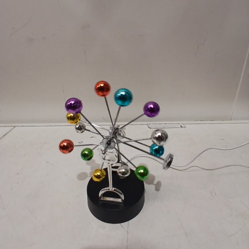 PERPETUAL KINETIC DEBATE DISPLAY - BLACK/MULTICOLOR image 2