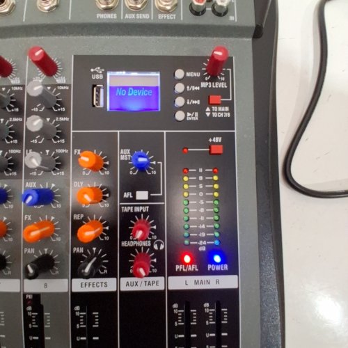 KMISE PROFESSIONAL SOUND MIXER 8 CHANNEL AUDIO CONSOLE WITH DIGITAL SOUND BOARD USB INPUT - 48V - BLACK/RED (MODEL: MI8419-KCA) image 2