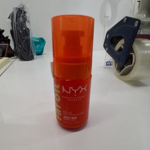 NYX FAT OIL GLITTER BODY OIL - 2.36 FL OZ / 70 ML - ORANGE (STYLE: JUICY BOO) image 3