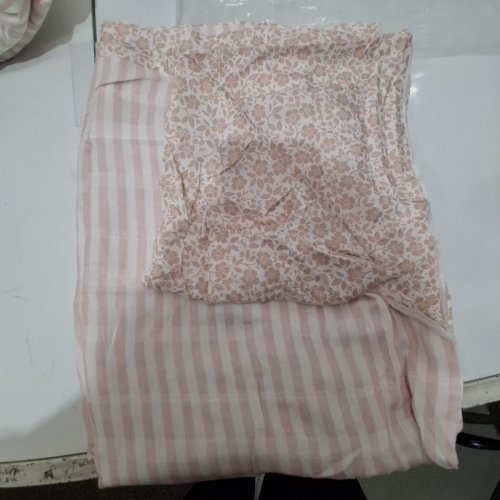 3 PC BLOOMHAVEN ALL SEASON REVERSIBLE COMFORTER SET WITH PILLOW SHAMS - FULL- FLORAL/PINK image 3