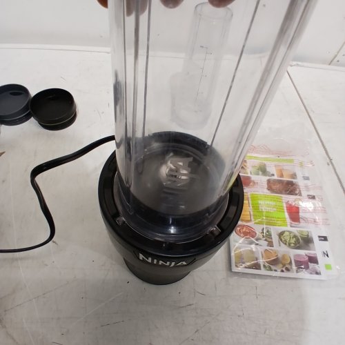 NINJA PERSONAL NUTRI-BLENDER WITH ICE CRUSHING TECHNOLOGY - 20OZ - 700W - BLACK/SILVER (MODEL: BN300C) image 2