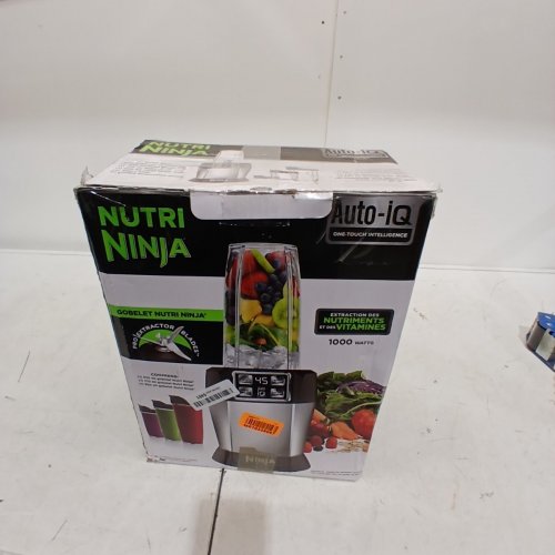 NINJA PERSONAL NUTRI-BLENDER WITH ICE CRUSHING TECHNOLOGY - 20OZ - 700W - BLACK/SILVER (MODEL: BN300C) image 6
