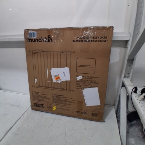 MUNCHKIN EASY CLOSE METAL BABY GATE - 29.5" - 35" X 29.5" - WHITE (MK0002-012) image 5