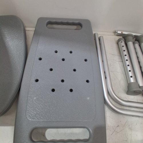 MEDLINE GUARDIAN DELUXE ALUMINUM BATH CHAIR - 400LB CAPACITY - GREY (MODEL: G2-101KRX1) image 3