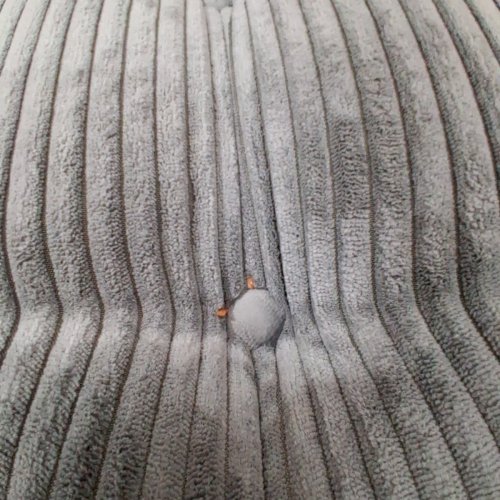 MAXYOYO TRI-FOLD FOLDING FOAM TUFTED FUTON MATTRESS - QUEEN - DARK GREY (MODEL: M-A86-DGREY-Q-CA) image 4
