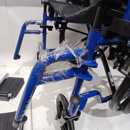 DRIVE MEDICAL SINGLE AXLE BLUE STREAK WHEELCHAIR, FLIP BACK DESK ARM, SWING AWAY FOOTRESTS - 18" - BLUE (BLS18FBD-SF) image 3