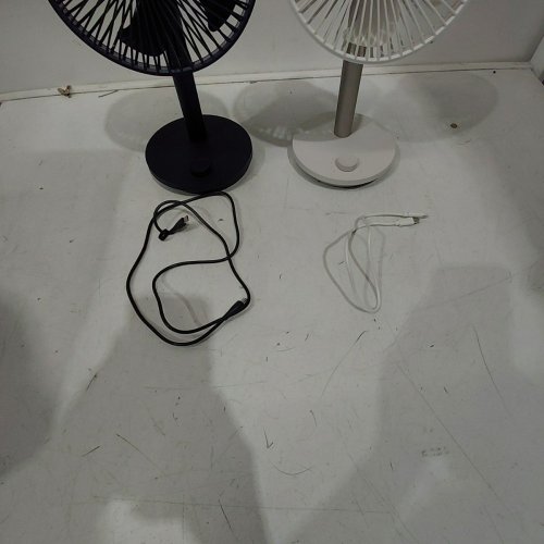 2PC LUMENA FAN STAND 4 CORDLESS DESK FANS - 4 SPEEDS, OSCILLATION - WHITE & NAVY BLUE (MODEL: 1796327) image 4