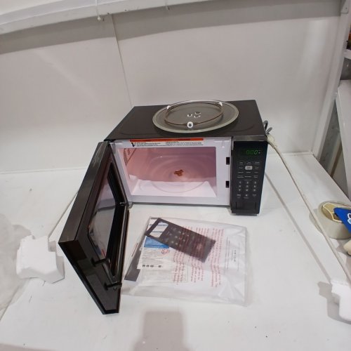 DANBY COUNTERTOP MICROWAVE - 0.7 CU.FT - BLACK - (MODEL: DBMW0721BBB) image 5