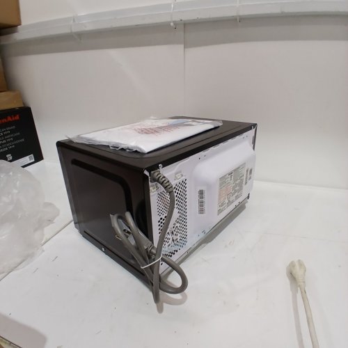 DANBY COUNTERTOP MICROWAVE - 0.7 CU.FT - BLACK - (MODEL: DBMW0721BBB) image 7