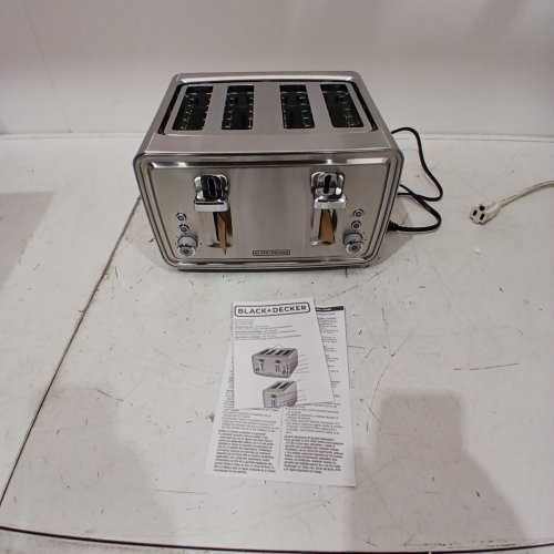 BLACK + DECKER 4-SLICE EXTRA WIDE TOASTER - STAINLESS STEEL - (TR4900SSD) image 2