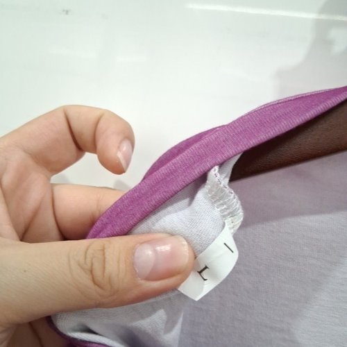 WOMEN'S V-NECK SHORT SLEEVE T-SHIRT - LARGE - PURPLE image 3