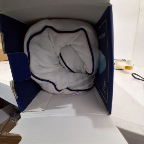 WEEKENDER VENTILATED GEL MEMORY FOAM BED PILLOW - QUEEN - WHITE (MODEL: WKQQ30GF) image 3