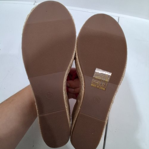 WOMENS WEDGE SANDALS - SIZE 36 - PINK image 3