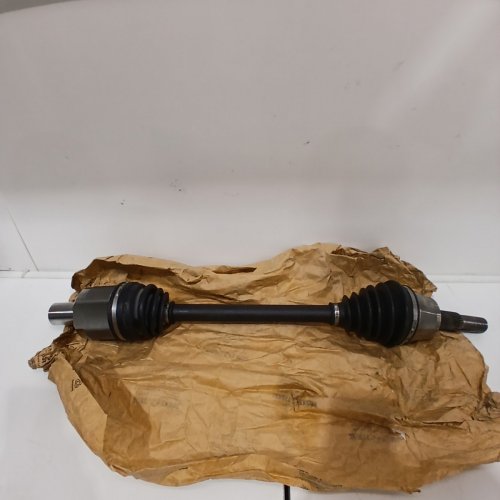 GM GENUINE PARTS REAR WHEEL DRIVE UNIVERSAL JOINT SHAFT - (MODEL: 25941372) image 2