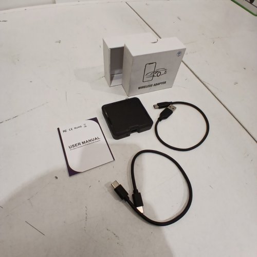 UNBRANDED WIRELESS CARPLAY ADAPTER - BLACK image 2