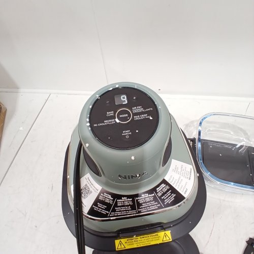 NINJA CRISPI PORTABLE GLASS AIR FRYER COOKING SYSTEM - 4QT AND 6-CUPS - SAGE (MODEL: FN101CGN) image 2