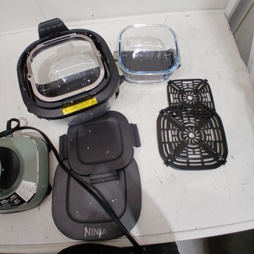 NINJA CRISPI PORTABLE GLASS AIR FRYER COOKING SYSTEM - 4QT AND 6-CUPS - SAGE (MODEL: FN101CGN) image 6