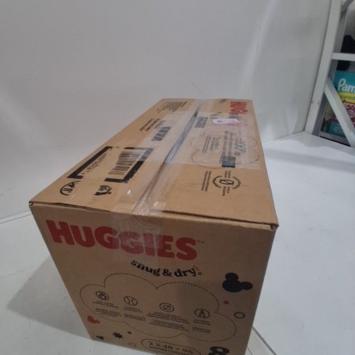 96PK HUGGIES SNUG AND DRY DIAPERS - SIZE 8 (OVER 46LB) - DISNEY MICKEY MOUSE image 4