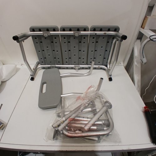 MEDLINE GUARDIAN BATHTUB TRANSFER BENCH WITH BACK SUPPORT & SUCTION FEET - 400LBS CAPACITY - GREY (MODEL: G3-100KBX1) image 2
