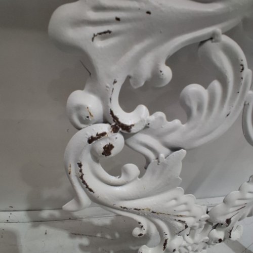 SINTOSIN VINTAGE DISTRESSED INDOOR/OUTDOOR WROUGHT IRON HANGING WALL DECORATION - 16" X 36" - WHITE - (MODEL: 26WW21002) image 5