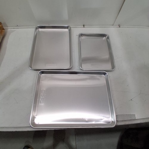 3PC NORDIC WARE BAKER'S DELIGHT COOKING PAN SET - 17.1" X 12.1"/15" X 10.5"/12.1" X 8.8" - ALUMINUM (MODEL: 43174) image 2