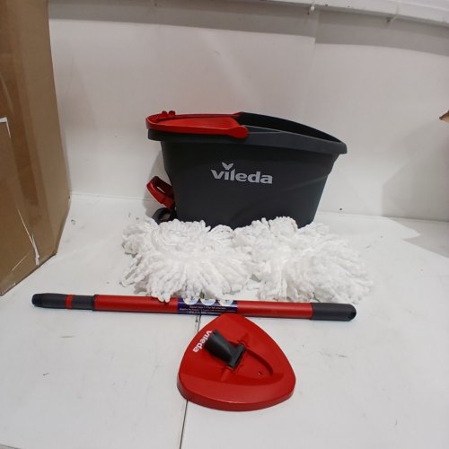 VILEDA EASYWRING SPIN MOP AND BUCKET SYSTEM WITH 2 EXTRA REFILL HEADS AND TELESCOPIC HANDLE - BLACK/RED (MODEL: 1898219) image 2