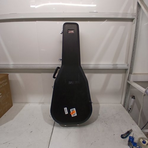 GATOR CASES DELUXE ABS MOLDED HARDSHELL CLASSICAL GUITAR CASE - BLACK (MODEL: GC-CLASSIC) image 2