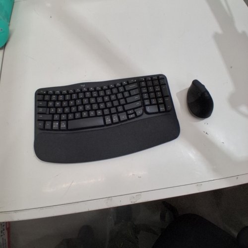 2PC LOGITECH WAVE KEYS KEYBOARD AND LIFT COMBO MOUSE - BLACK (MODEL: 920-013610) image 3