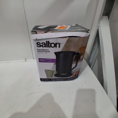 SALTON CORDLESS ELECTRIC KETTLE - 1.7 L - BLACK - (MODEL: JK2178BK) image 5