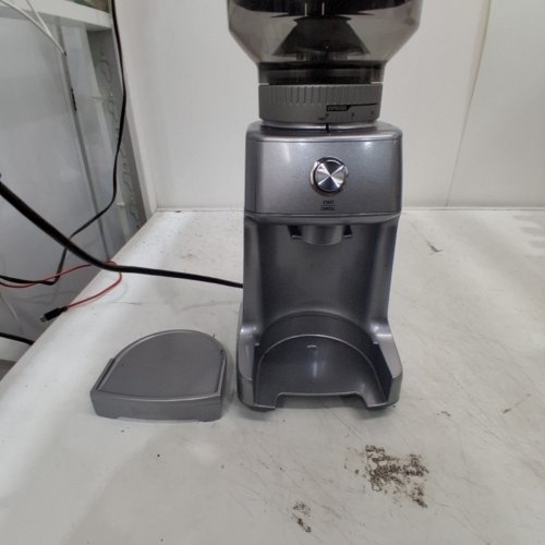 BREVILLE THE DOSE CONTROL COFFEE-GRINDER - SILVER (MODEL: BCG400SIL) image 3