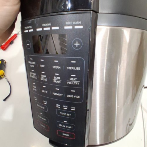 COSORI ELECTRIC 9-IN-1 PRESSURE COOKER WITH 13 PRESETS - 6Q - SILVER (MODEL: CMC-C0601-SCA) image 5