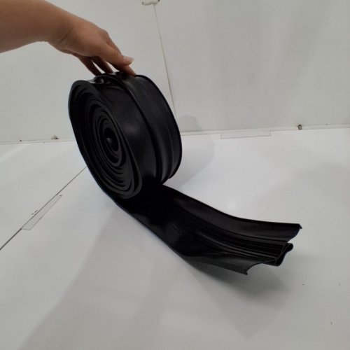 GARAGE DOOR BOTTOM SEAL STRIP - 20ft x 4" - black image 4