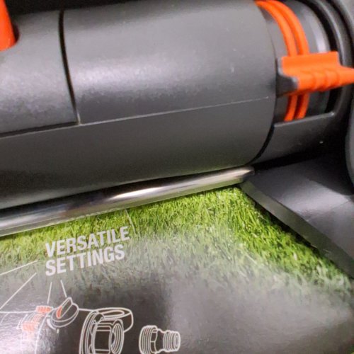 GARDENA AQUAZOOM ADJUSTABLE OSCILLATING YARD SPRINKLER - UP TO 3800SQFT - BLACK/ORANGE (MODEL: ‎20570-81) image 5