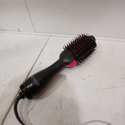 REVLON ONE-STEP CERAMIC HAIR DRYER & VOLUMIZER BRUSH - PINK/BLACK (MODEL: RVDR5222F) image 3