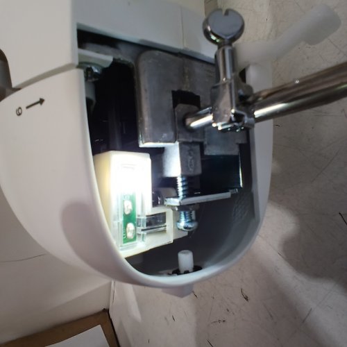 SINGER MECHANICAL SEWING MACHINE, WHITE (MODEL: MX60) image 2
