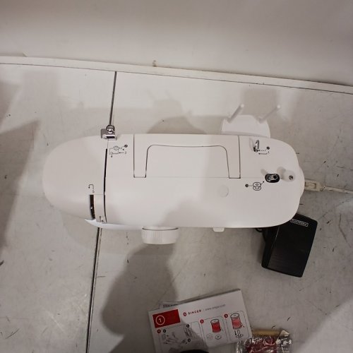 SINGER MECHANICAL SEWING MACHINE, WHITE (MODEL: MX60) image 5