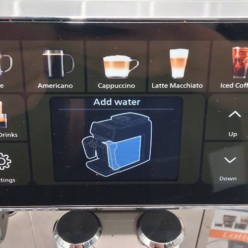 PHILIPS LATTEGO 5500 SERIES FULLY AUTOMATIC ESPRESSO MACHINE WITH BUILT-IN GRINDER - GREY CHROME (MODEL: EP5544/90) image 2