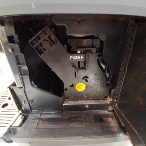 PHILIPS LATTEGO 5500 SERIES FULLY AUTOMATIC ESPRESSO MACHINE WITH BUILT-IN GRINDER - GREY CHROME (MODEL: EP5544/90) image 8