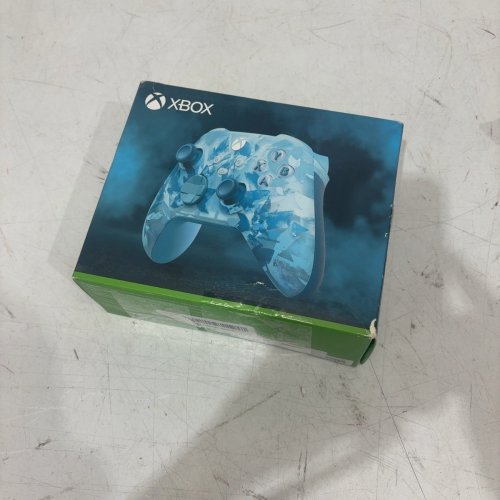 XBOX ICE BREAKER SPECIAL EDITION WIRELESS CONTROLLER - BLUE (MODEL: 1914) image 6