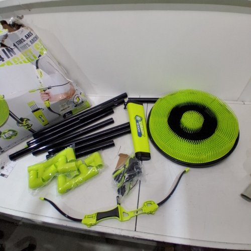 HITISH 4 IN 1 OUTDOOR PLASTIC TARGET PRACTICE GAME WITH BRISTLE TARGET - AXE THROWING/ARCHERY/DARTS/NINJA STAR THROWING - GREEN/BLACK image 2