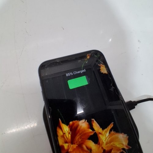 ONN WIRELESS FAST CHARGING PAD FOR SMARTPHONES - 25W (MODEL: 51019123) image 2