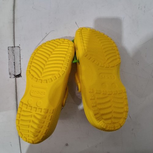UNISEX CROCS - MENS 7 WOMENS 9 - YELLOW (MODEL: 10001) image 3