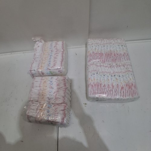 106PK HUGGIES SNUG AND DRY DIAPERS - SIZE 6 - 35LBS - DISNEY MICKEY MOUSE image 2