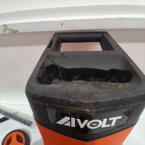 AIVOLT WOOD CHIPPER SHREDDER ELECTRIC LEAF MULCHER SHREDDER WITH COLLECTION BAG FOR MULCHING, COMPOSTING AND YARD CLEANUP - 1800W - 15AMP - ORANGE/BLACK (MODEL: WCS-15A) image 3
