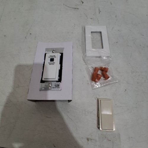 LEVITON DECORA SMART LIGHT SWITCH - WHITE (MODEL:D215S-1RW) image 2