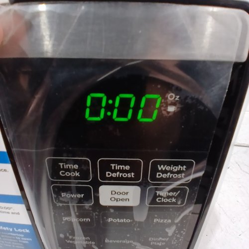 DANBY COUNTERTOP MICROWAVE - 900W - 0.9 CUFT - BLACK/STAINLESS STEEL - (MODEL:DBMW0925BBS) image 2
