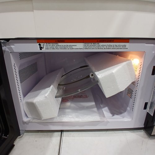 DANBY COUNTERTOP MICROWAVE - 900W - 0.9 CUFT - BLACK/STAINLESS STEEL - (MODEL:DBMW0925BBS) image 4