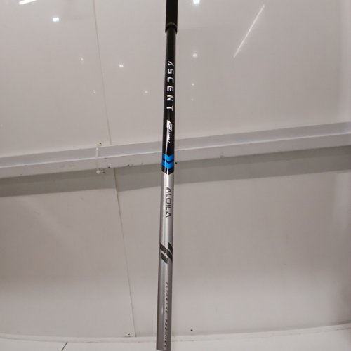 CLEVELAND DEMO LAUNCHER HALO XL HY-WOODXL GOLF CLUB - RIGHT HANDED - 3+ HEAD, ASCENT 40 SHAFT - BLACK / WHITE (MODEL: HALO XL) image 4
