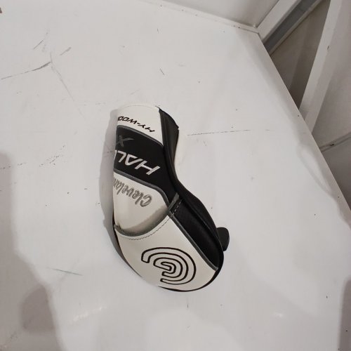 CLEVELAND DEMO LAUNCHER HALO XL HY-WOODXL GOLF CLUB - RIGHT HANDED - 3+ HEAD, ASCENT 40 SHAFT - BLACK / WHITE (MODEL: HALO XL) image 6