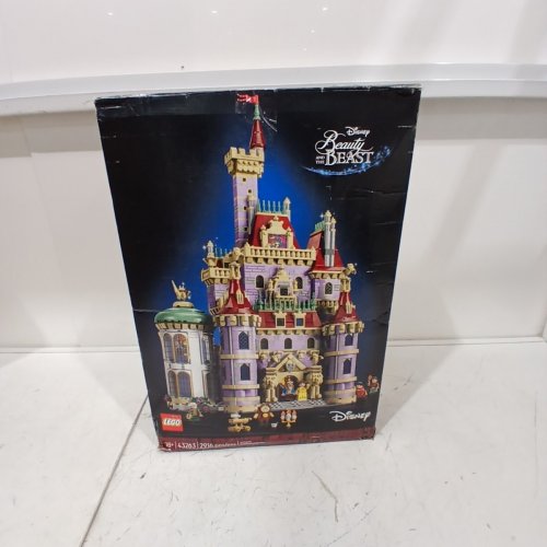 2916PC LEGO DISNEY BEAUTY AND THE BEAST CASTLE BUILDING SET (MODEL: 43263) image 5